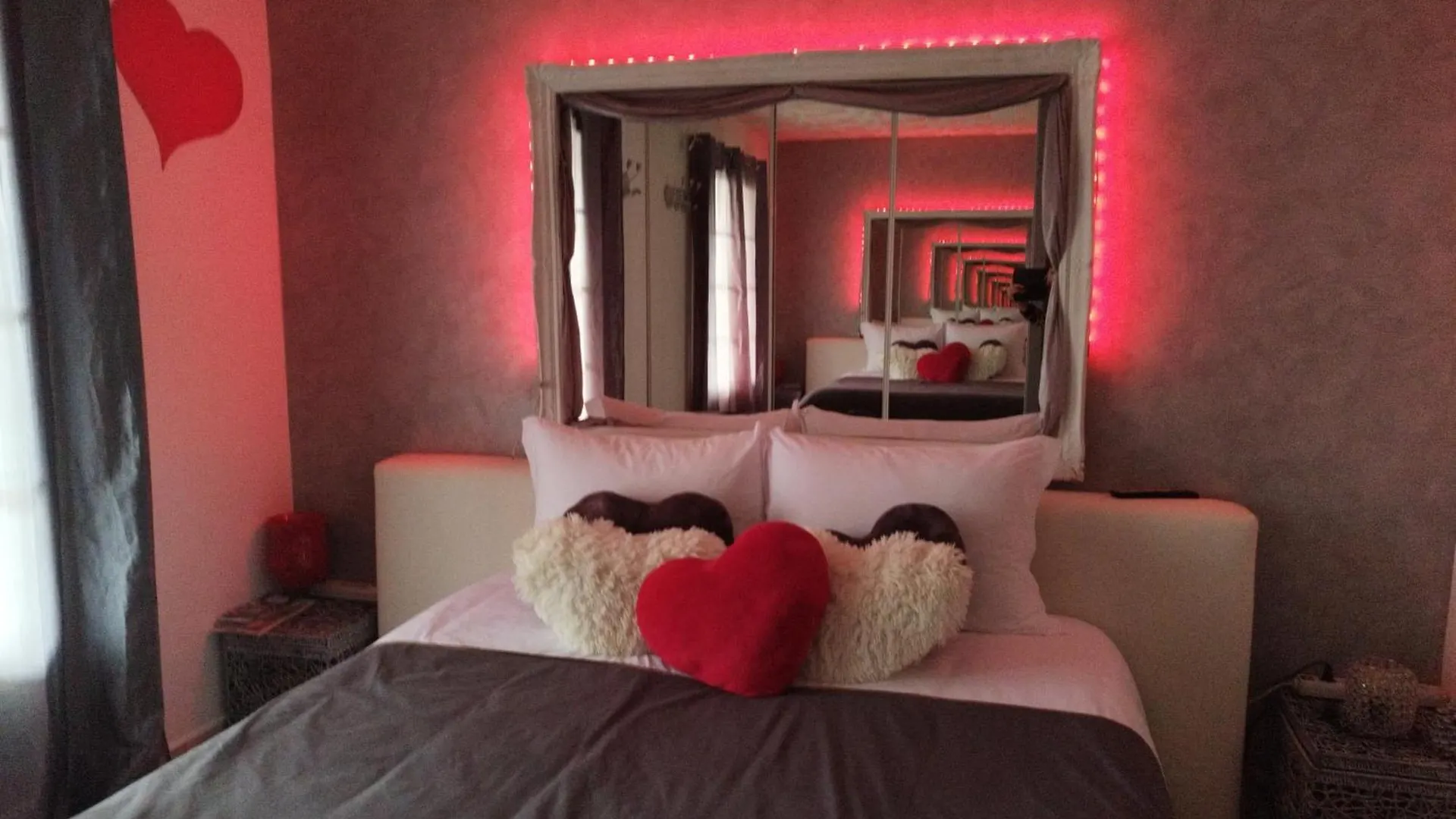 Homestay Miss G'Ainguette Apartment Guereins
